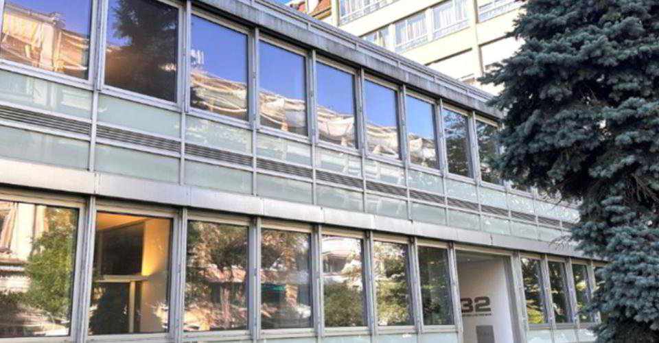 Bureau & Commerce null pièces à louer à Genève - image 1/9