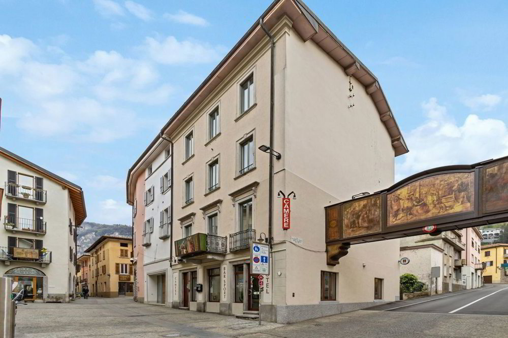Ufficio & Commercio di 12 locali in vendita a Mendrisio - immagine 1/9