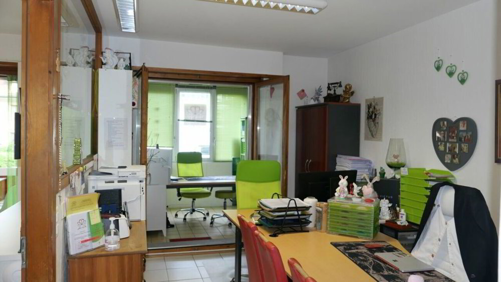7 rooms Apartment to buy in Saxon - image 1/13