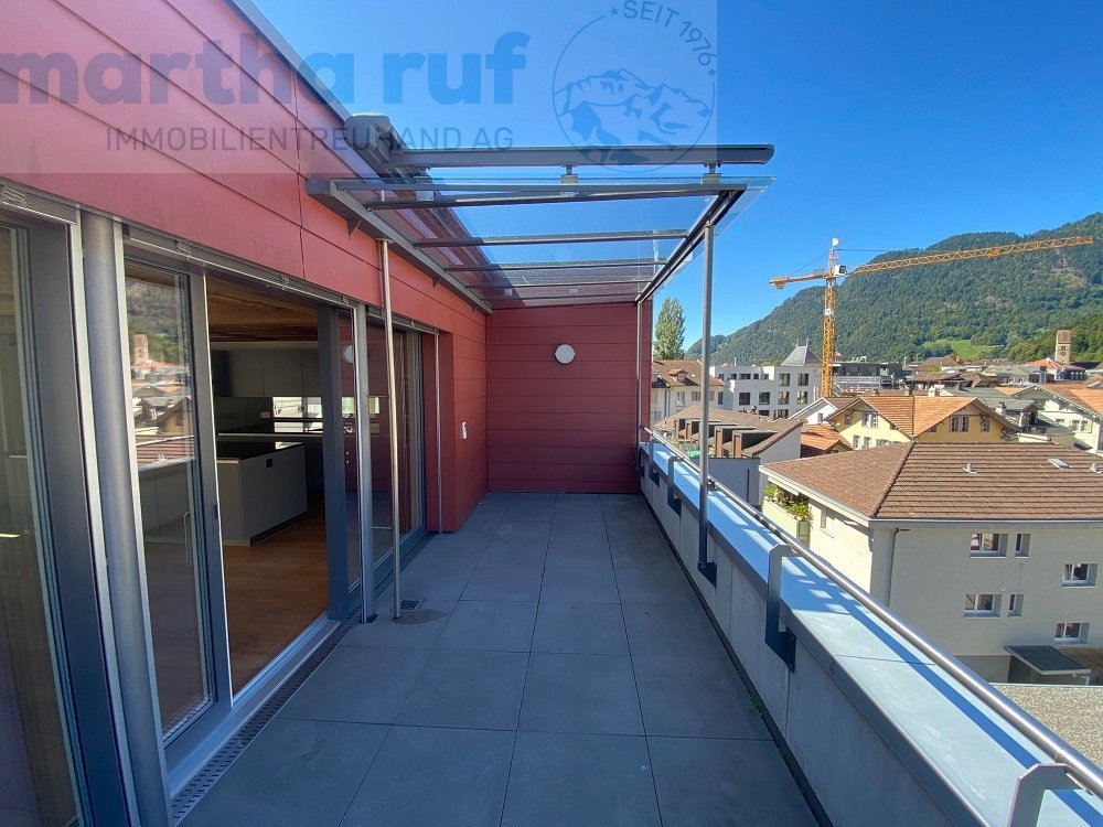 Appartamento di 4 locali in affitto a Interlaken - immagine 1/13