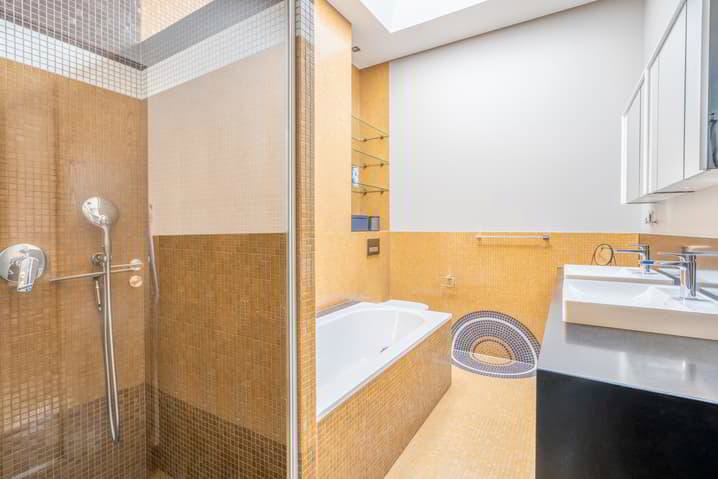 Maison 6.5 pièces à acheter à Montreux - image 1/13