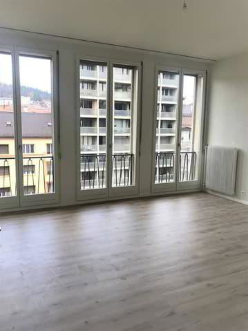 Appartement 3.5 pièces à louer à La Chaux-de-Fonds - image 1/4