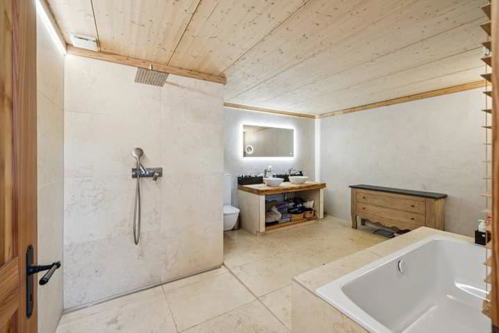 7.5 rooms House to buy in Liddes - image 1/13