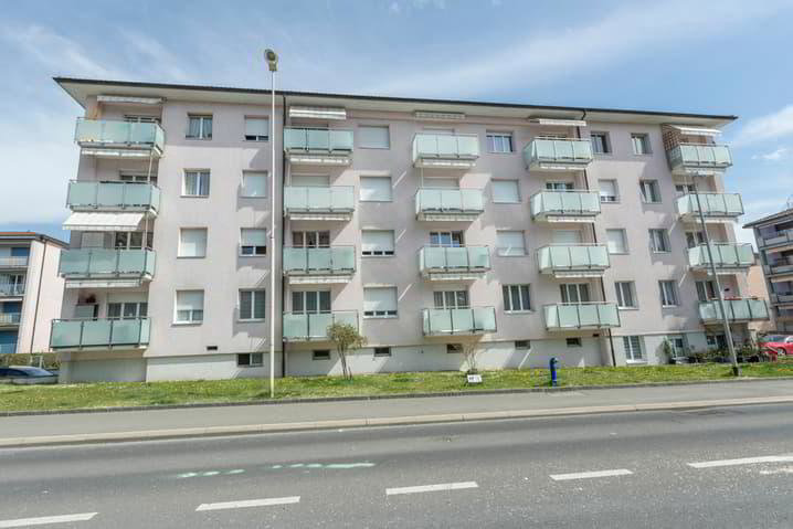2 rooms Apartment for rent in Bussigny - image 1/9