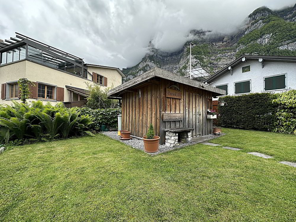 7.5 Zimmer Haus zum verkaufen in Netstal - Bild 1/12