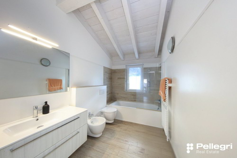 Appartement 3.5 pièces à acheter à Camorino - image 1/8