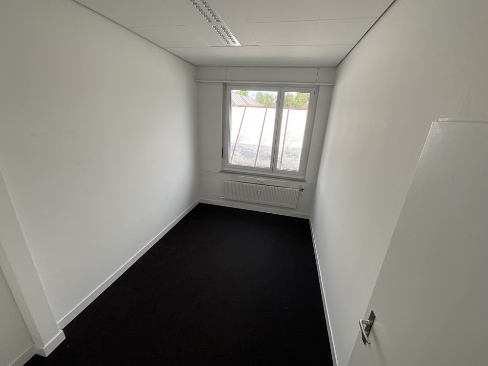 null Zimmer Büro zu vermieten in Wetzikon ZH - Bild 1/9