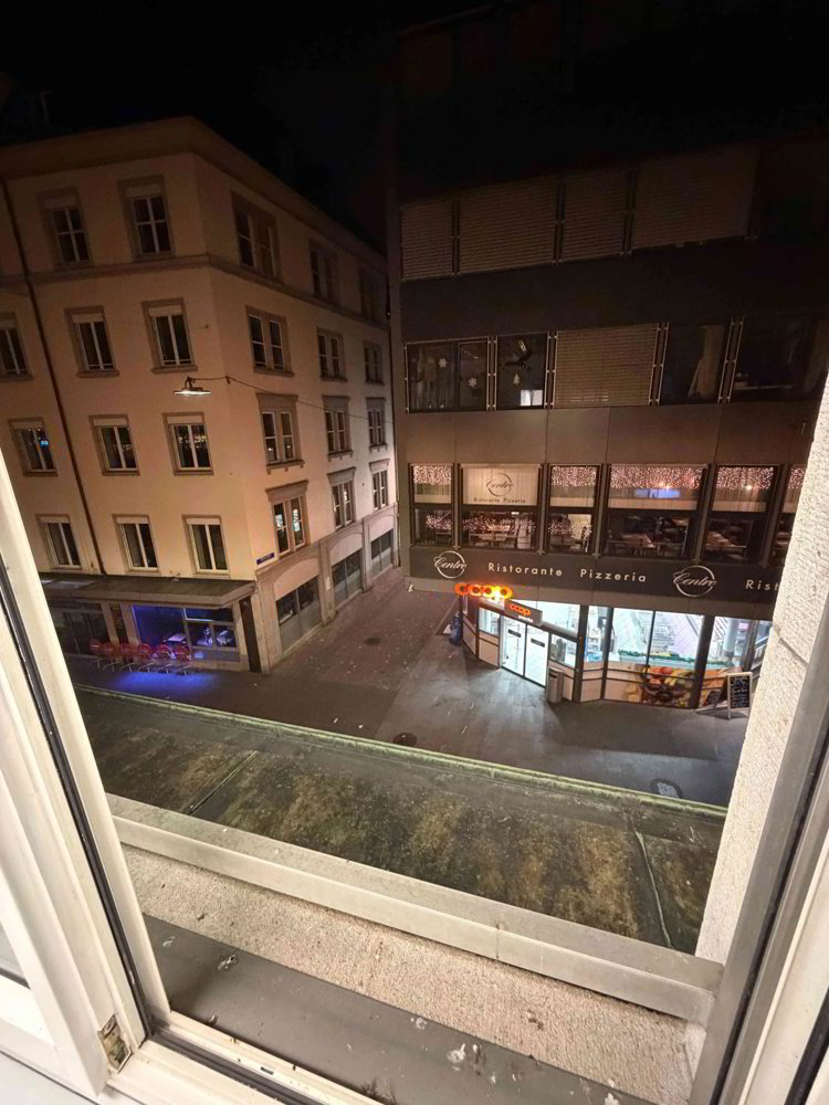 1 rooms Office & Commercial for rent in Bâle - image 1/5