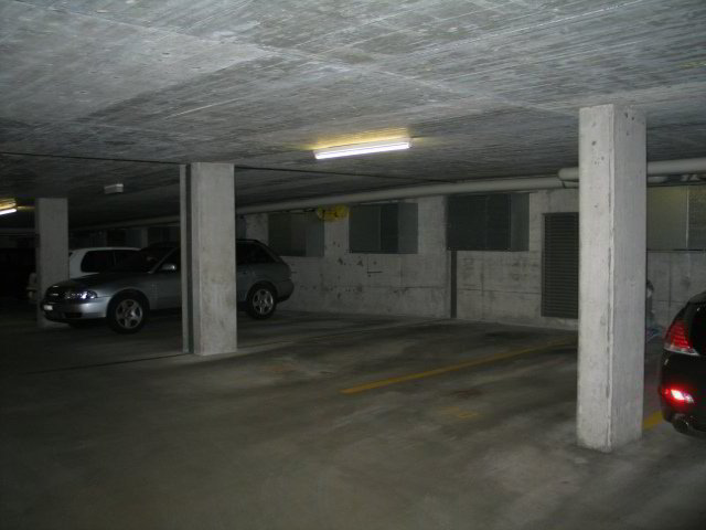 null Zimmer Parkplatz, Garage zu vermieten in Schwyz - Bild 1/2
