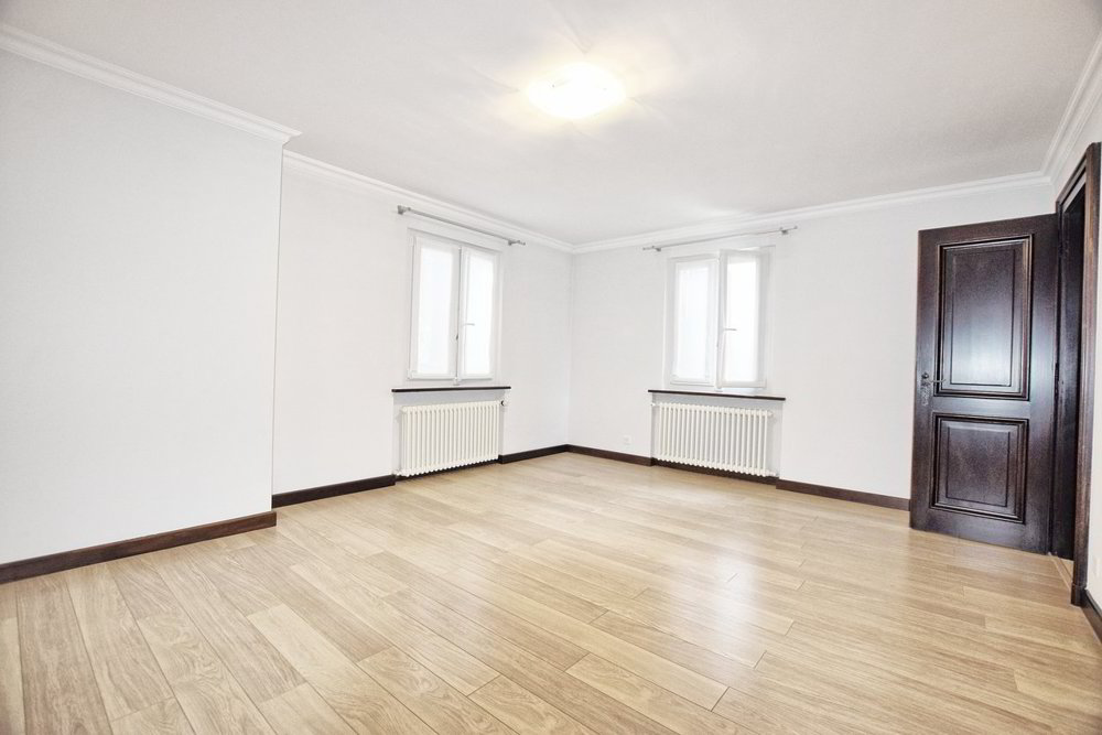 7 Zimmer Haus zu vermieten in Chavannes-des-Bois - Bild 1/8