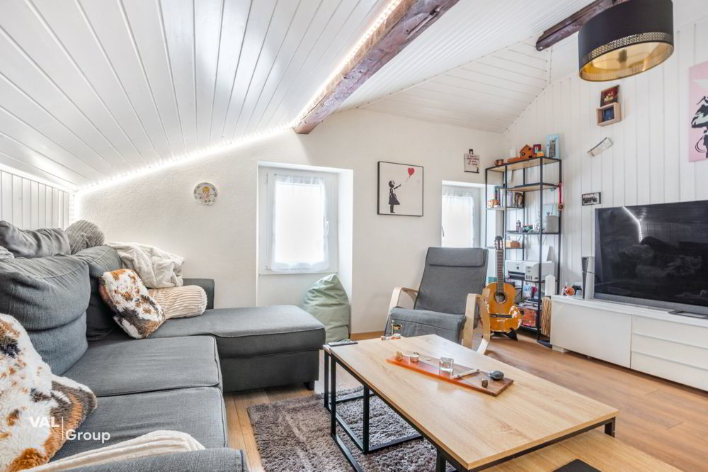 null rooms House to buy in Leytron - image 1/11