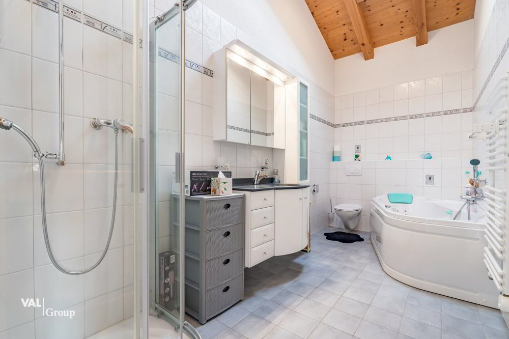 7 rooms House to buy in Fully - image 1/12