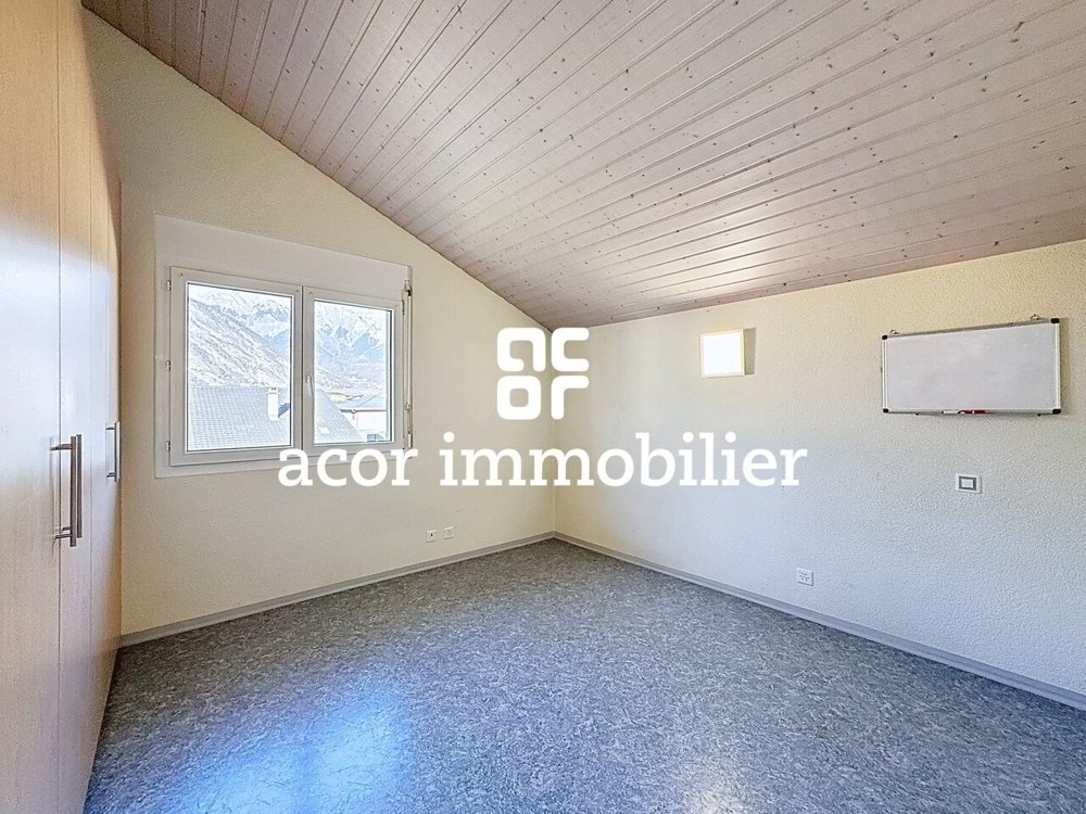 Casa di 6 locali in vendita a Riddes - immagine 1/10