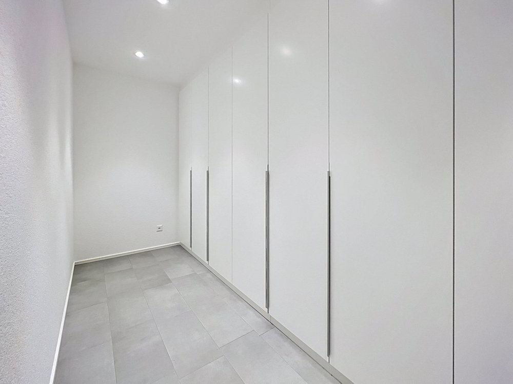 12 Zimmer Haus zu vermieten in Arzier-Le Muids - Bild 1/13