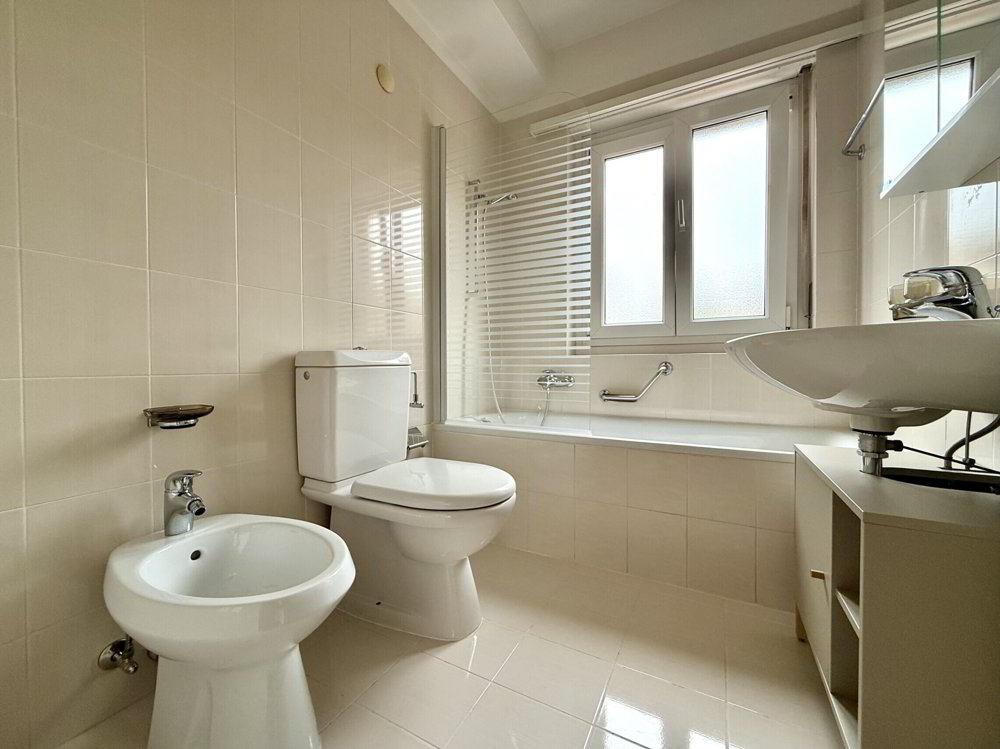3.5 rooms Apartment for rent in Viganello - image 1/8