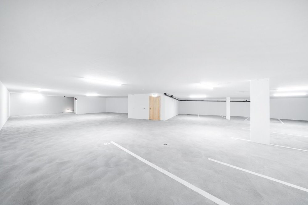 null rooms Car park, garage for rent in Gipf-Oberfrick - image 1/2
