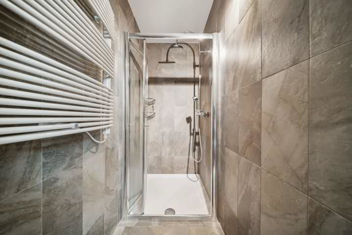 3.5 rooms Apartment to buy in Montreux - image 1/10