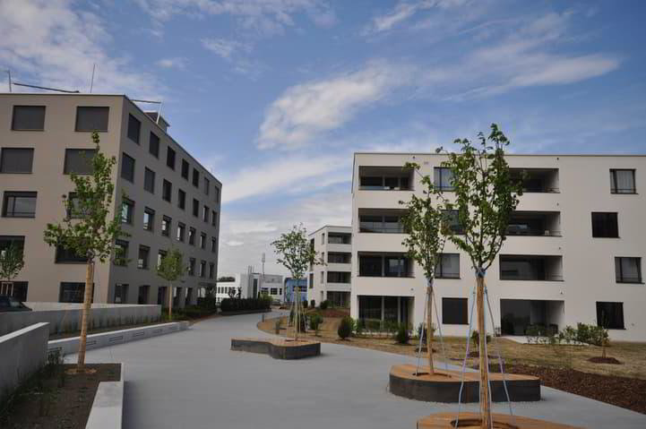 null rooms Office & Commercial for rent in Granges-Paccot - image 1/12