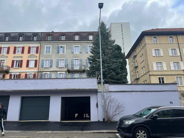 Appartamento di 4 locali in affitto a La Chaux-de-Fonds - immagine 1/10