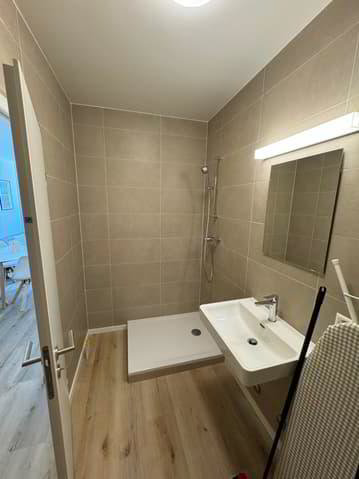 3 rooms Apartment for rent in Genève - image 1/8