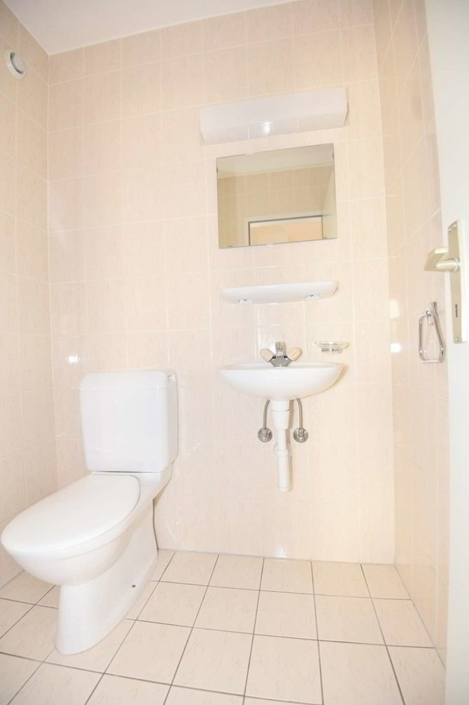 2.5 rooms Apartment for rent in Ecublens VD - image 1/8