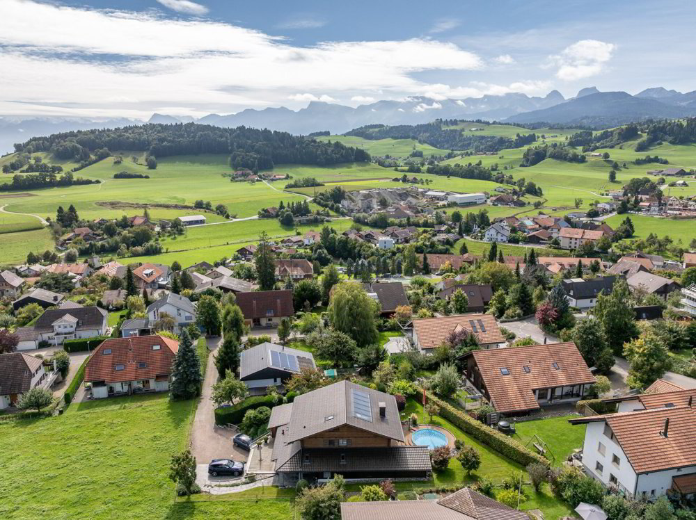Casa di 8.5 locali in vendita a Münsingen - immagine 1/18