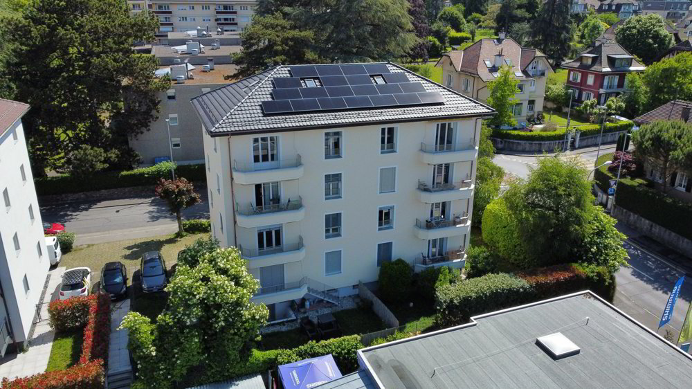 3 rooms Apartment to buy in La Tour-de-Peilz - image 1/4