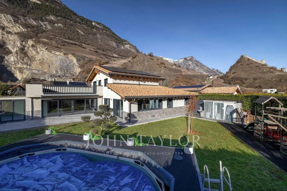 Casa di 5 locali in vendita a Saillon - immagine 1/11