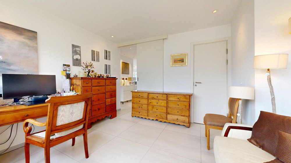 4 rooms Apartment to buy in Chailly-Montreux - image 1/13