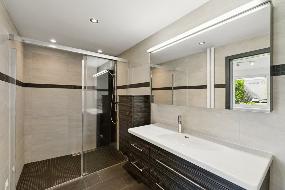 4 rooms Apartment to buy in Muttenz - image 1/6