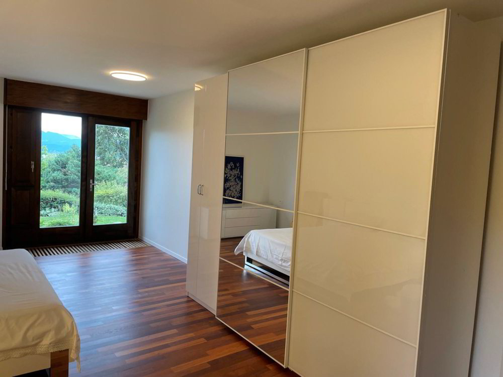 7 Zimmer Haus zum verkaufen in Rolle - Bild 1/13