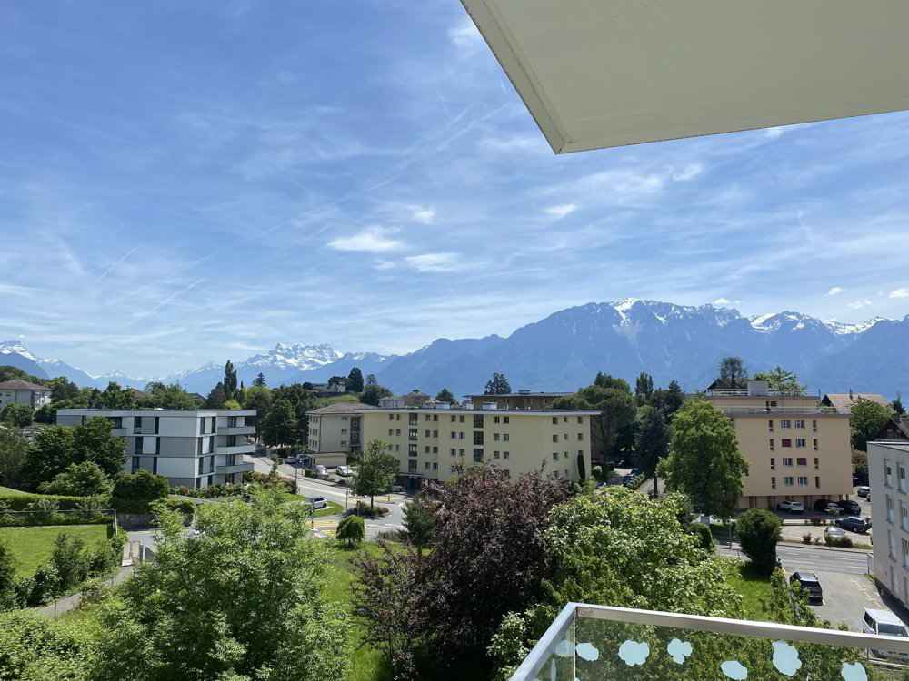 3 rooms Apartment for rent in La Tour-de-Peilz - image 1/11