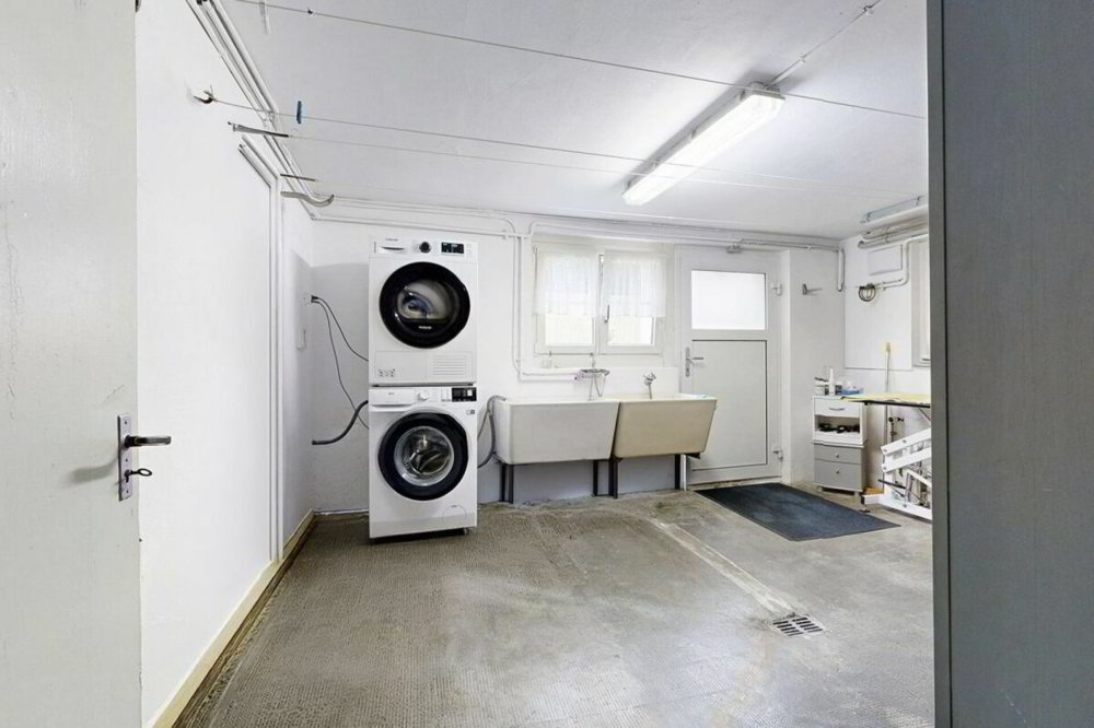 Casa di 5.5 locali in vendita a Laufen - immagine 1/13