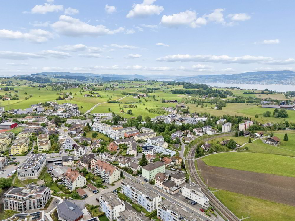 4.5 rooms Apartment to buy in Samstagern - image 1/13