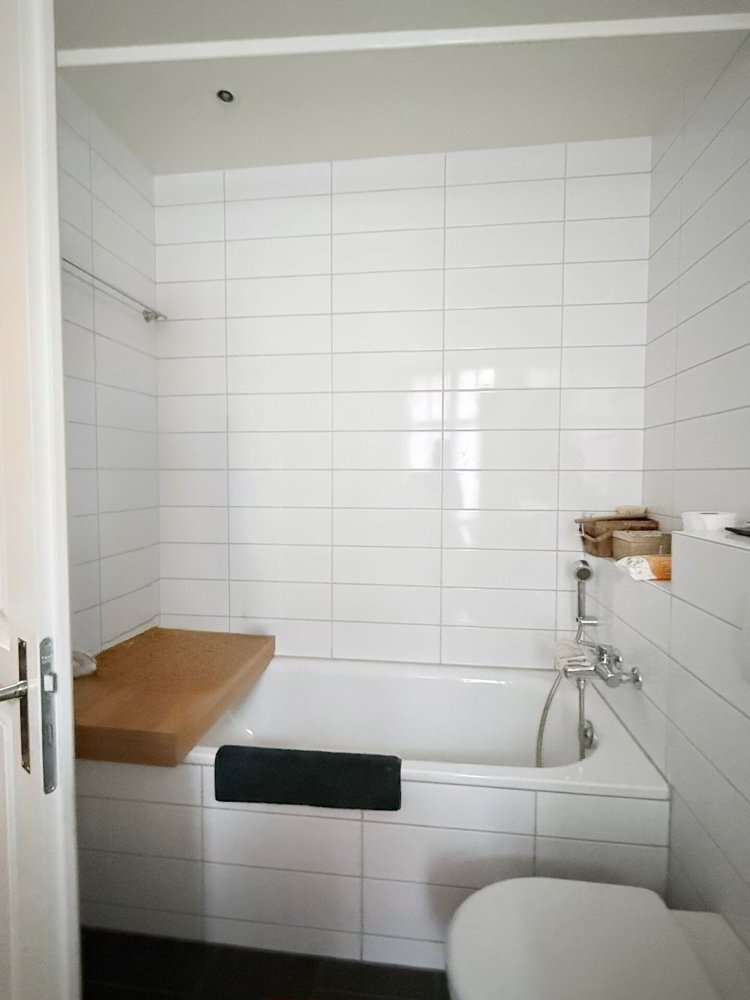 Casa di null locali in vendita a Berna - immagine 1/6