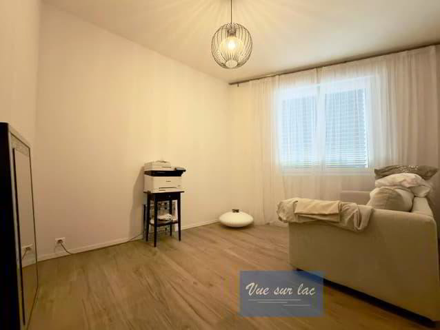 4 rooms Apartment to buy in Territet - image 1/13