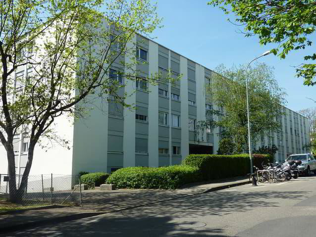 null rooms Car park, garage for rent in Vernier - image 1/1