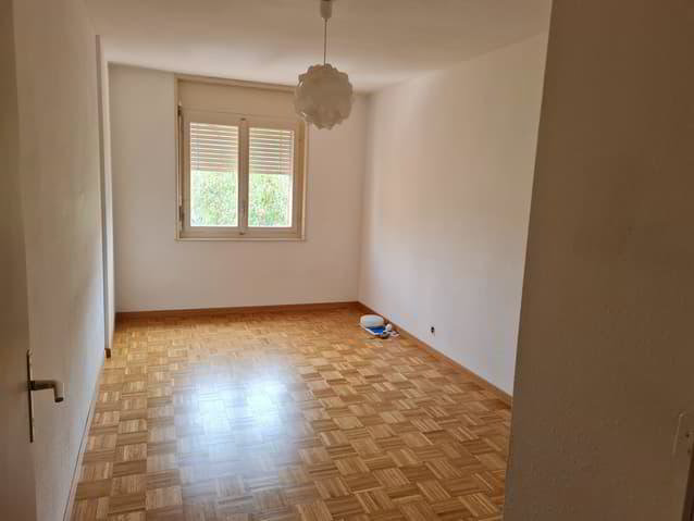 2 Zimmer Wohnung zu vermieten in Gland - Bild 1/4