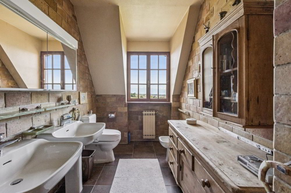 Casa di 10.5 locali in vendita a Echichens - immagine 1/10