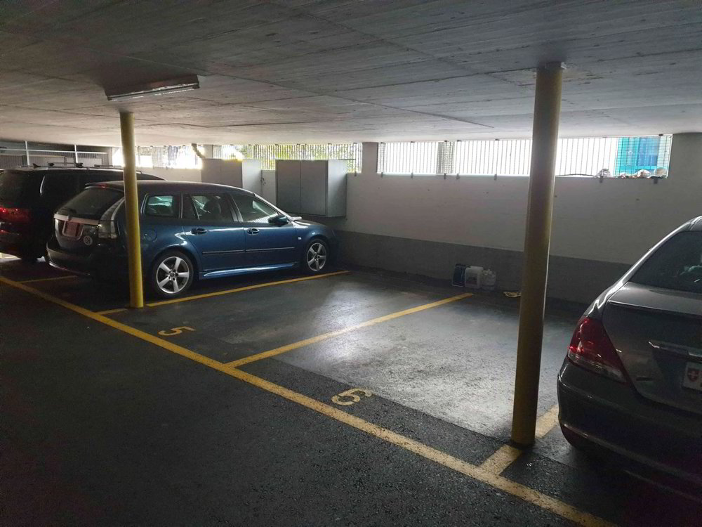 null rooms Car park, garage for rent in Bassersdorf - image 1/1