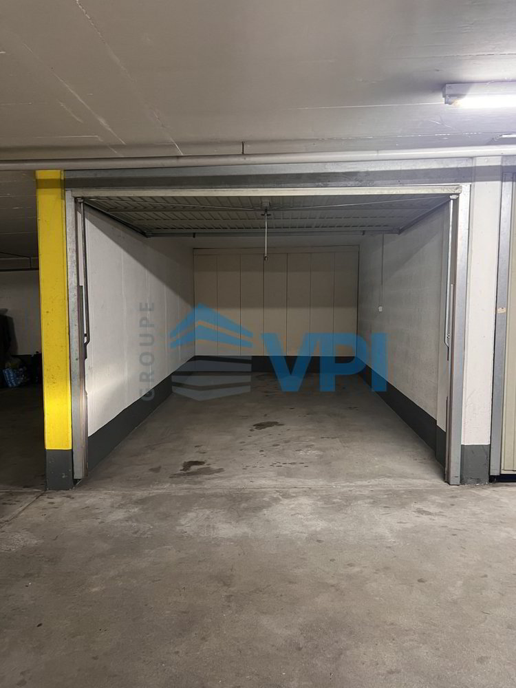 null Zimmer Parkplatz, Garage zu vermieten in Ginevra - Bild 1/2