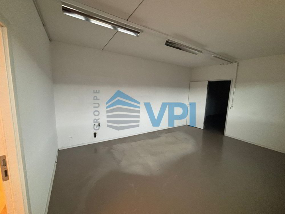 Bureau & Commerce null pièces à louer à Nyon - image 1/5