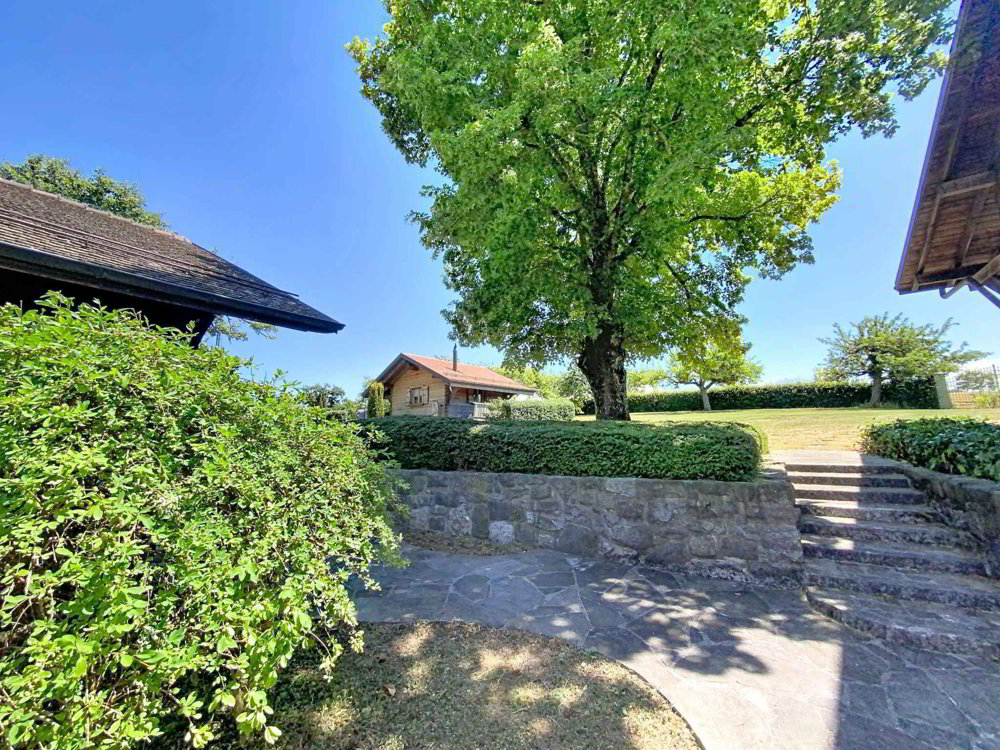 Maison 11 pièces à acheter à Essertines-sur-Rolle - image 1/13