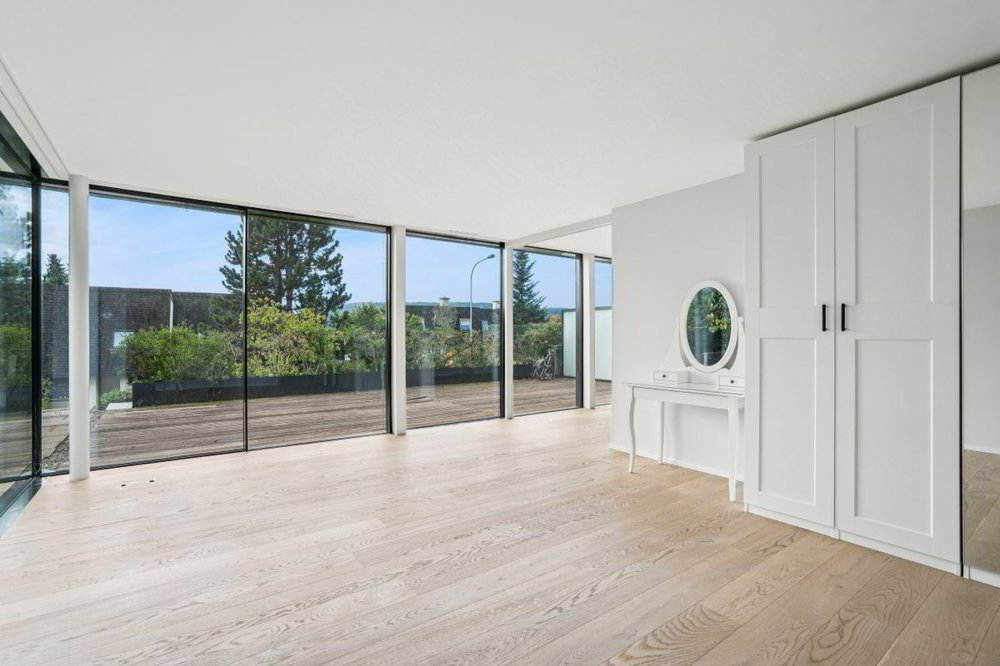 6.5 rooms House to buy in Oetwil an der Limmat - image 1/13