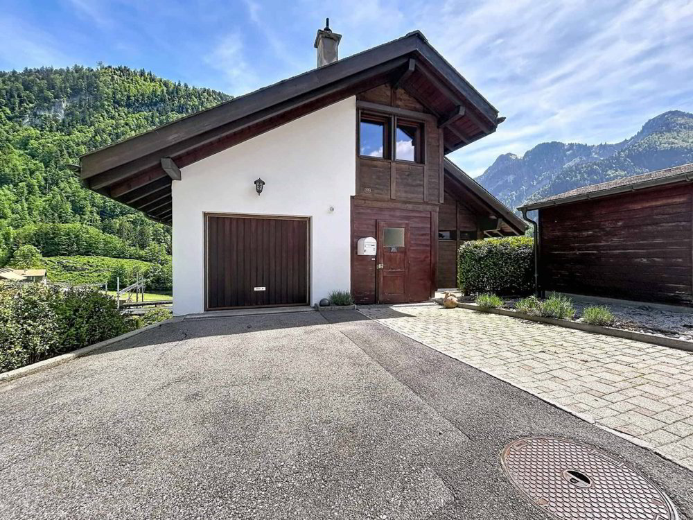 5 rooms House to buy in Montbovon - image 1/13