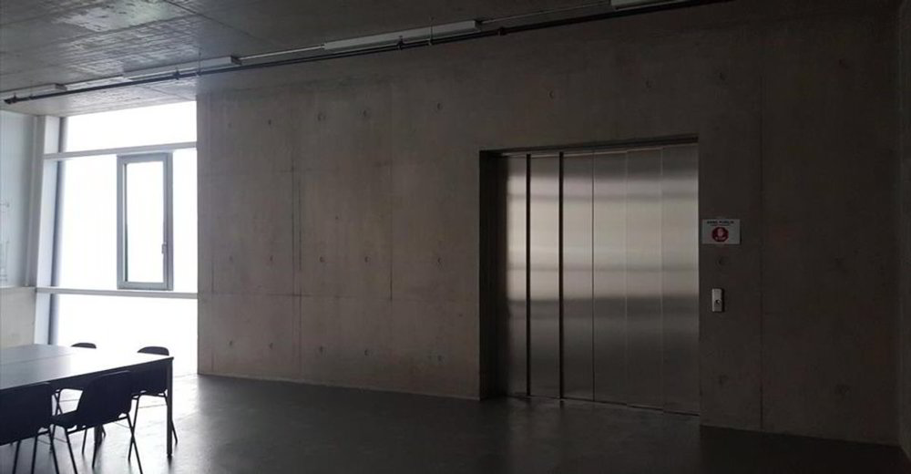 null rooms Office & Commercial for rent in Satigny - image 1/3