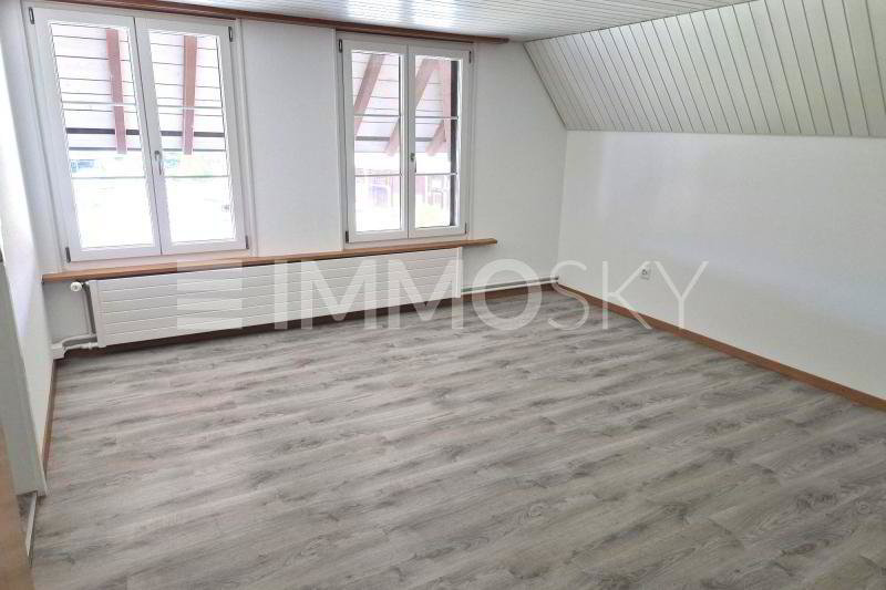 Appartamento di 5 locali in affitto a Schnottwil - immagine 1/5