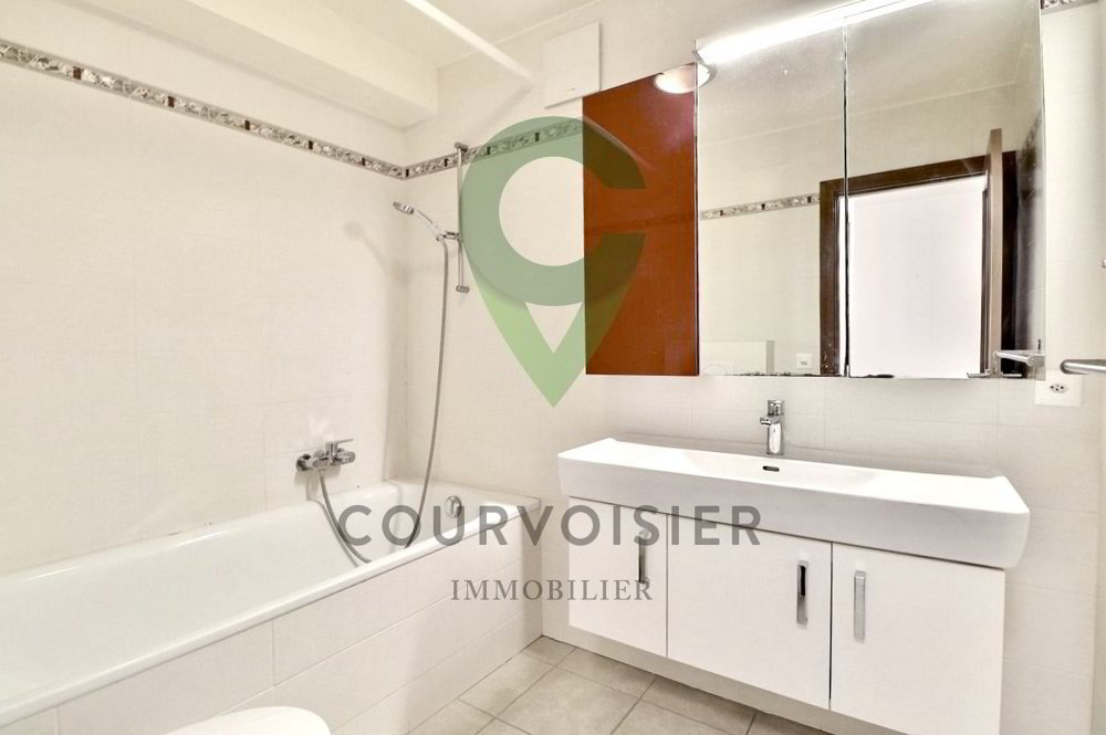 4 Zimmer Wohnung zum verkaufen in Aubonne - Bild 1/9