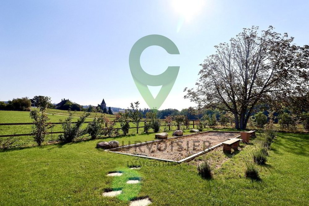 Maison 7 pièces à acheter à Burtigny - image 1/13