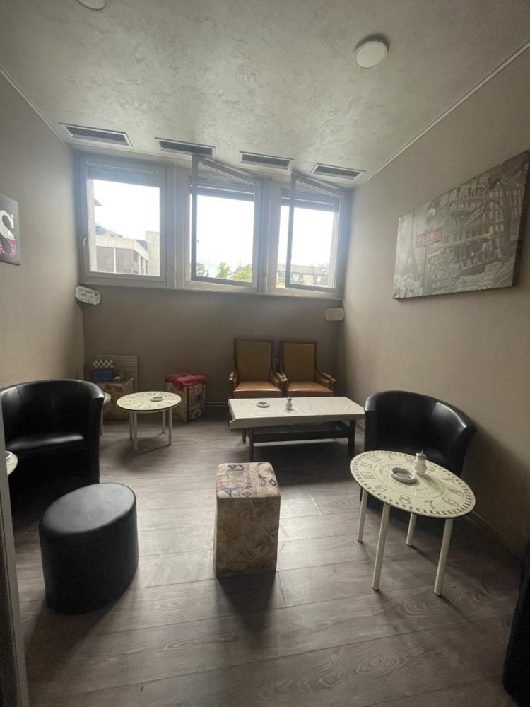 Ufficio & Commercio di null locali in affitto a Sion - immagine 1/4